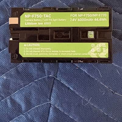 Zoom F6 Multitrack Field Recorder, Zoom PCF-6 Case, and 6000mAh battery image 12