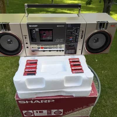 Sharp QT-37 Rare Vintage Mint Collectible Japan Boombox Getto blaster Warranty image 18