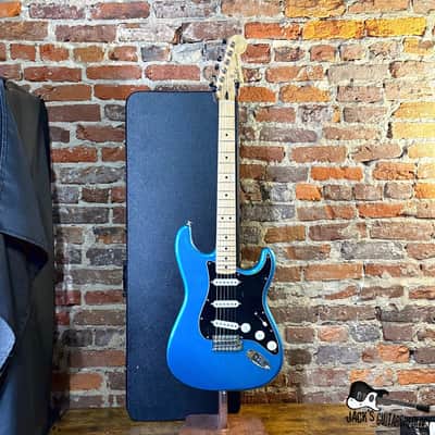 Fender Standard MIM Stratocaster Electric Guitar w/ HSC (2010s - Lake Placid Blue) image 2