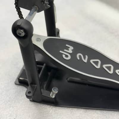 DW 2000 Series Single Bass Drum Pedal 2010 - Present - Various image 2