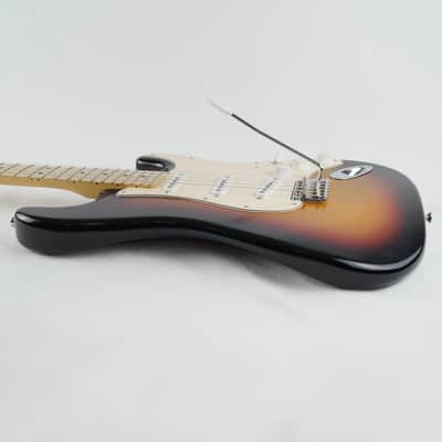 Fender Highway One Stratocaster - USA 2005 - 3 Color Sunburst - Gigbag included image 4