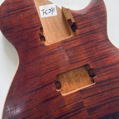 Tiger Maple Top Veneer Guitar Mahogany Body image 4