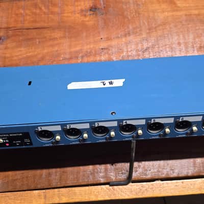 Radial SW8 2010s - Blue image 3