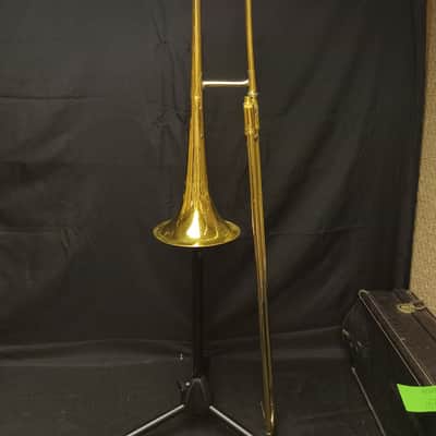 Holton Collegiate Slide Trombone serial 488628 - Lacquer image 5