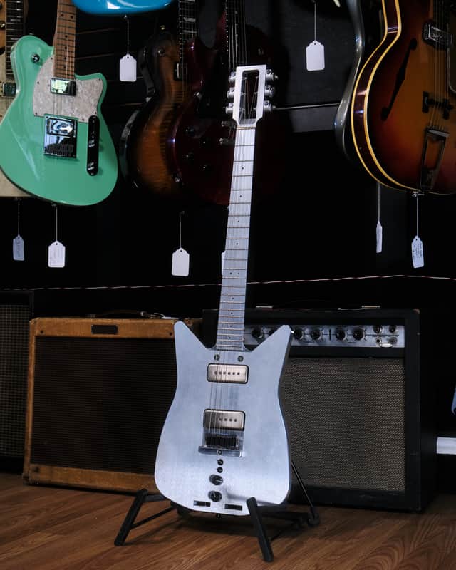 Obstructures 0.75b Aluminum Guitar in Anodized Aluminum w/ Hard Case (Excellent) *Free Shipping* image 1