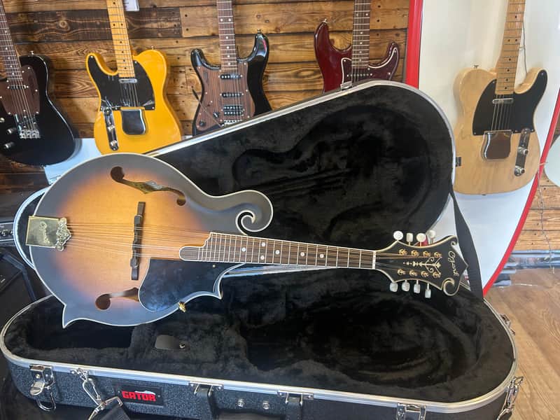 Ozark Mandolin F model (2255) Inc Hard Case image 1