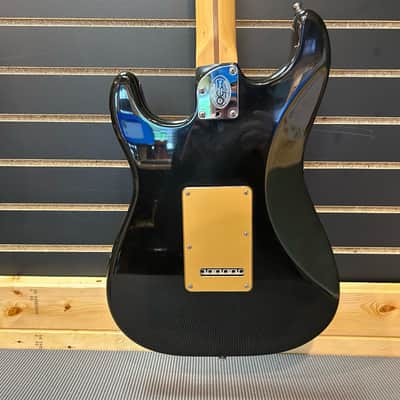 2004 Fender American Deluxe Fat Stratocaster HSS with Rosewood Fretboard, Montego Black image 13