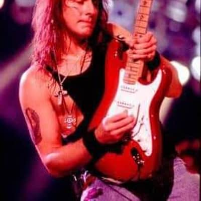 Fender Richie Sambora Signature Cherry Sunburst Japan //// free   many stuffs image 24