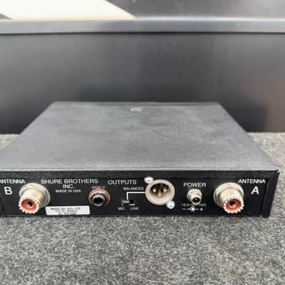 Shure SC4-CC Wireless Microphone Receiver Tested and Working UNIT ONLY image 2