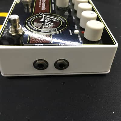 Electro-Harmonix Lester G Deluxe Rotary Speaker 2015 - Present - Black / Brown image 3