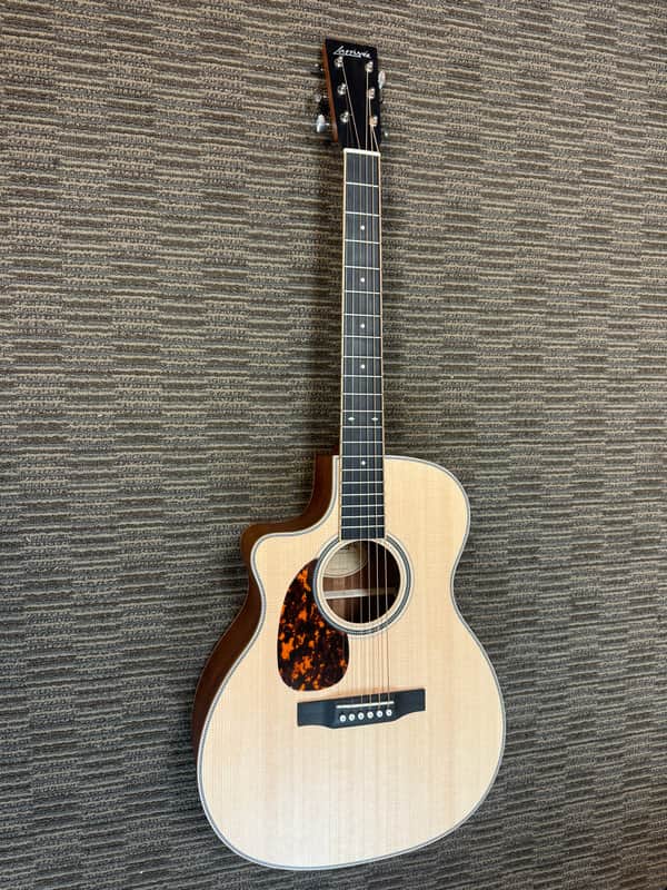 Larrivee OMV-40E LH: $2849 NEW | Up to % off MSRP!