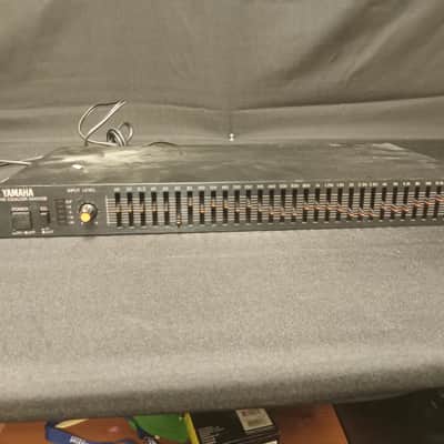 Buy used Yamaha GQ1031BII Graphic Equalizer - Black