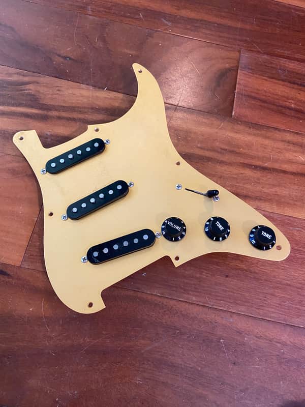 Fender Tex Mex Strat Pickups Alnico 5 Stratocaster Anodized Gold '50s Pickguard image 1