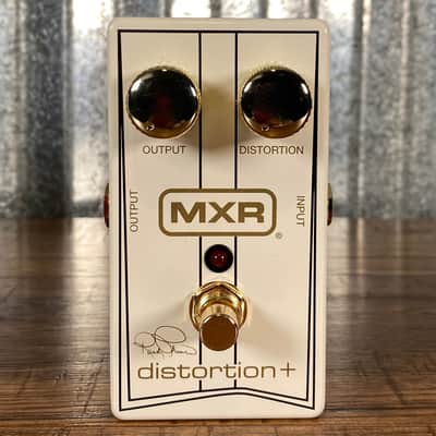 Dunlop MXR RR104C Randy Rhoads Flying V Special Edition Distortion + Plus Guitar Effect Pedal image 2
