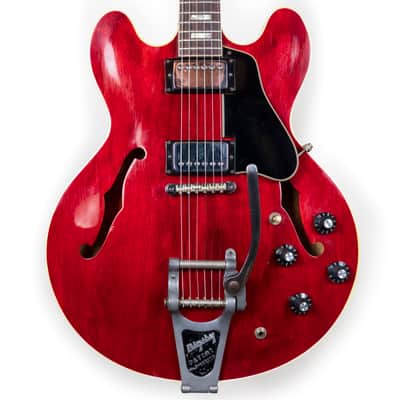 Gibson 1968 ES-335 Cherry, Factory Bigsby image 2