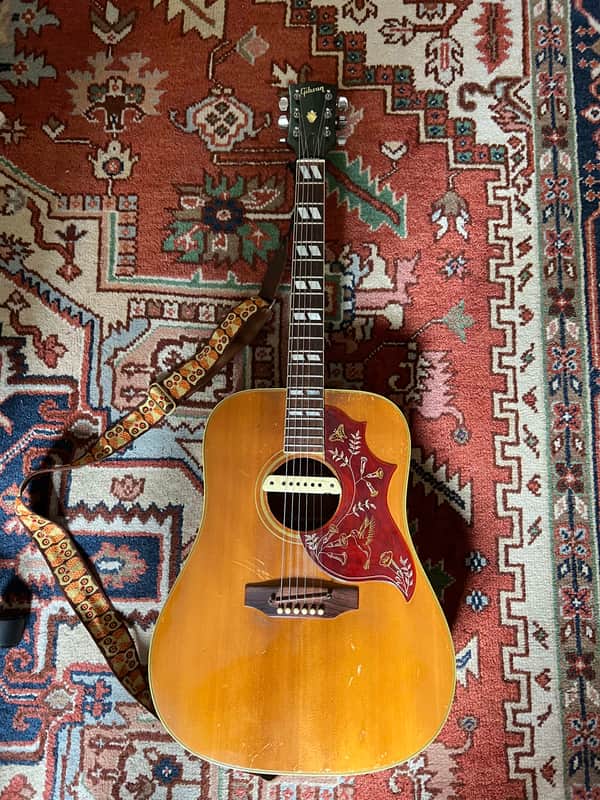 Gibson hummingbird 1969 - natural image 1