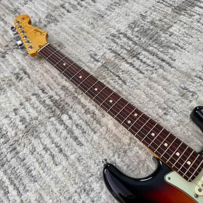 Fender Custom Shop Custom Deluxe Stratocaster 2009 - Sunburst image 9