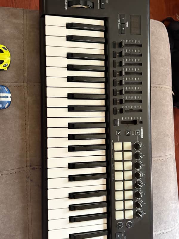 Novation launchkey 2013 - balck image 1