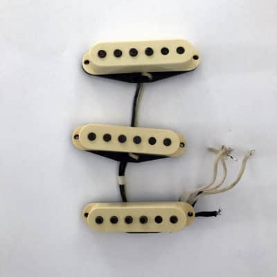 Fender Custom Shop 62 Handwound Stratocaster Pickups, Relic, RARE image 2