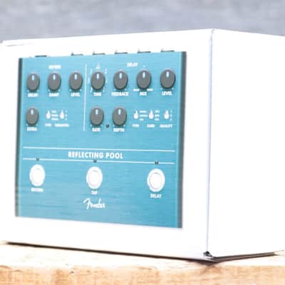 Fender Reflecting Pool Delay/Reverb Very Realistic Algorithms Effect Pedal w/Box image 8