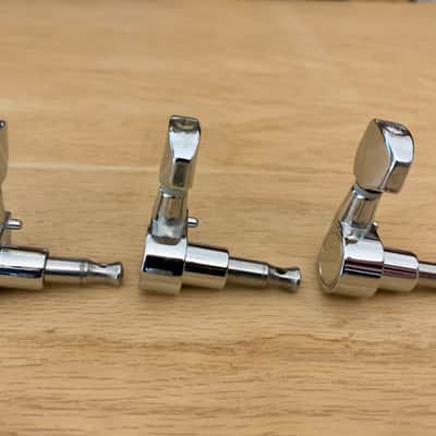 Tuning Heads (3) For Electric Guitars, In-Line Style, Right Handed (Chrome) image 4