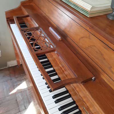 Vintage 1987 Baldwin 623 Upright Piano in Satin Walnut image 17