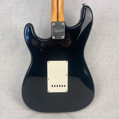Squier Classic Vibe '70s Stratocaster with Laurel Fretboard, Black image 4