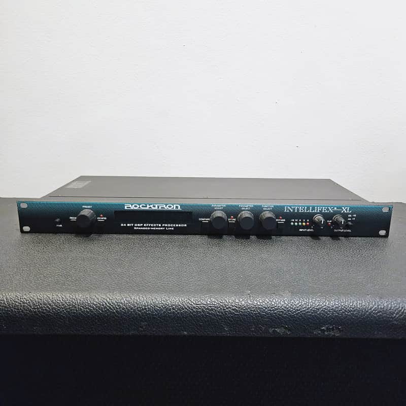 Rocktron Intellifex XL Multi-Effects Processor image 1