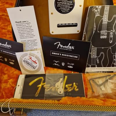 Fender 50th Anniversary American Deluxe Stratocaster 2004 - Sunburst image 7