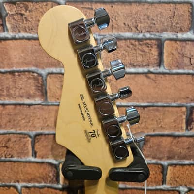 Fender 70th Anniversary Player Stratocaster 2024 - Anniversary 2-Color Sunburst image 4