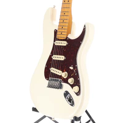 Fender Certified Pre-Owned American Professional II Stratocaster, Maple Fingerboard, Olympic White (F7) (07944) image 4