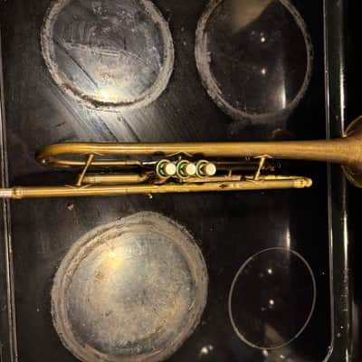 Conn Pan American Intermediate Trumpet 1949- Lacquer image 14