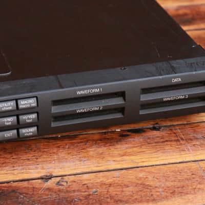 Yamaha RM50 Rhythm Tone Generator 1992 - Black image 6