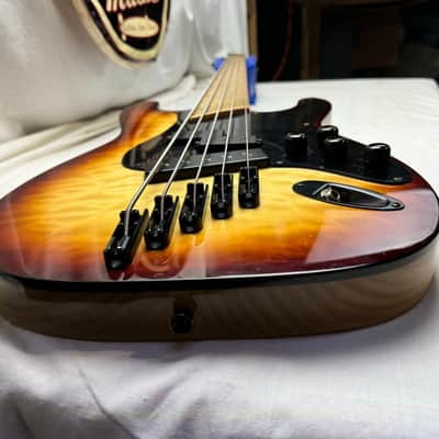 Halo Custom Guitars Custom Shop Clarus 5 Multiscale multi-scale Fanned Fret 5-string Bass 2018 image 9