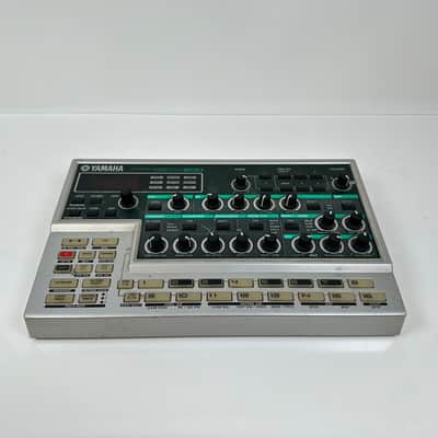 Yamaha DX200 Desktop Control FM Synthsizer