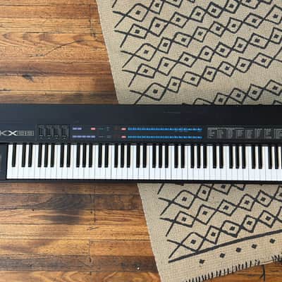 YAMAHA KX88 MIDI Master Keyboard Controller image 3
