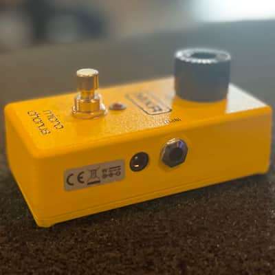 MXR M148 Micro Chorus Yellow Modulation Effect Pedal for Electric Guitar image 16