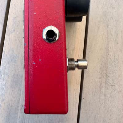 MXR M102 Dyna Comp 1995 - Present - Red image 4
