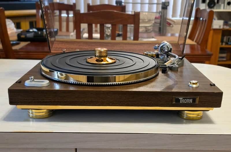 VINTAGE THORN RESTORED TURNTABLE/33/45 SPEED/GOLD STYLE CHROME EDITION