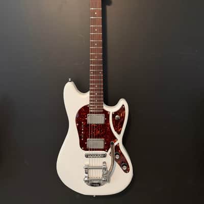 Aslan Guitars White Pearl 2021-Present - White image 1