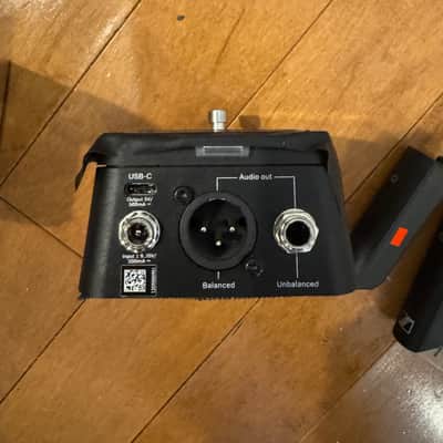 Sennheiser XSW-D Pedalboard Set (Digital Band; 2.4 GHz) Digital Wireless Instrument System with 1/4" Transmitter and Pedalboard Receiver 2019 - Present - Black image 3