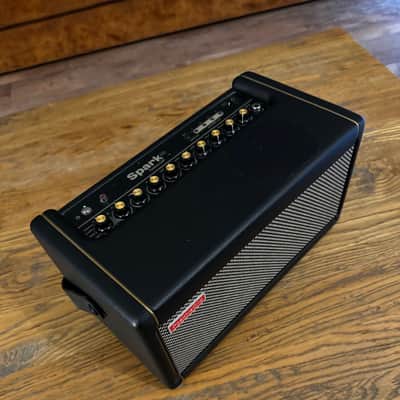Positive Grid Spark 40 40-Watt 2x4" Modeling Guitar Combo 2020 - Present - Black image 2