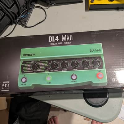 Line 6 DL4 MkII 2022 - Present - Green / Black image 3
