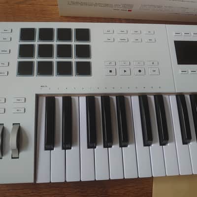 Arturia KeyLab 49 Mk3 MIDI Controller image 2