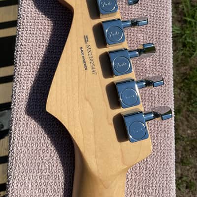 Fender Player Stratocaster HSS Plus Top with Maple Fretboard 2019 - 2021 - Blue Burst image 6