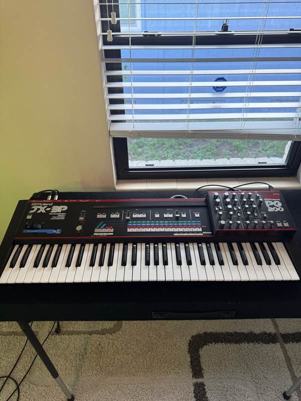Roland JX-3P 61-Key Programmable Preset Polyphonic Synthesizer