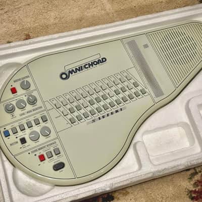 Suzuki Omnichord OM-84 | Reverb
