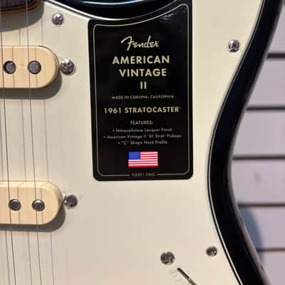 Fender American Vintage II Stratocaster Electric Guitar 1961 - Gloss image 5