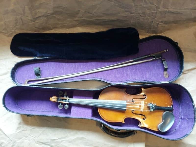 Antonius Stradivarius Cremonensis Faciebat Copy Anno 17 Violin, Good Condition image 1