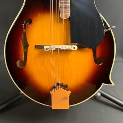 Kentucky KM-630 F-Style Mandolin Vintage Sunburst Finish w/ Case image 2